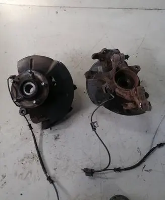 KIA Sportage Front wheel hub spindle knuckle