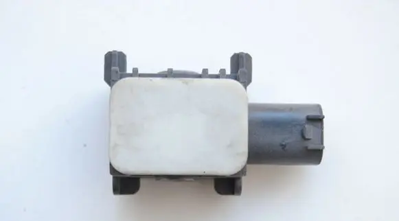 Mercedes-Benz ML W164 Airbag deployment crash/impact sensor 0083202826300805