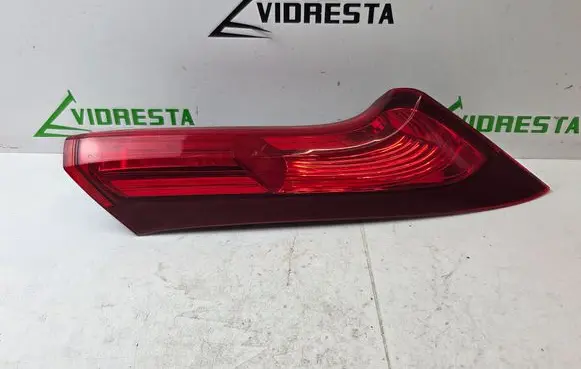 Honda CR-V Rear/tail lights W0706 3004