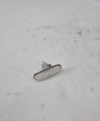Audi A8 S8 D2 4D Front fender indicator light 