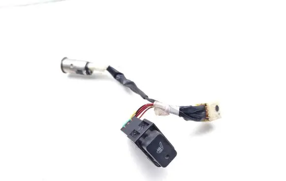 Suzuki Grand Vitara II Seat heating switch 