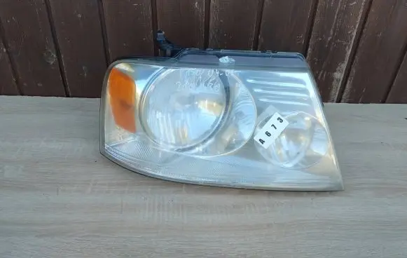 Ford F150 Headlight/headlamp 6L34-13005