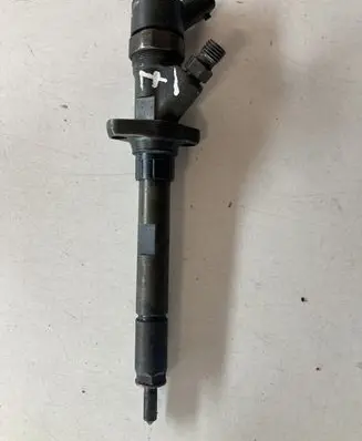 Citroen C5 Fuel injector 9637277980