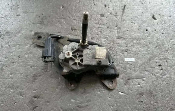 Nissan Patrol Y61 Headlight wiper motor 28661VB200