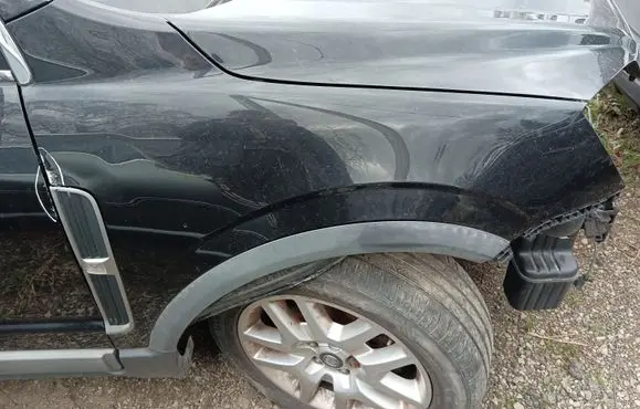 Opel Antara Fender