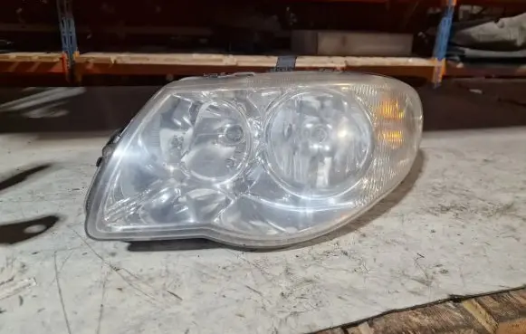 Chrysler Voyager Headlight/headlamp 04857831AC 6240100000
