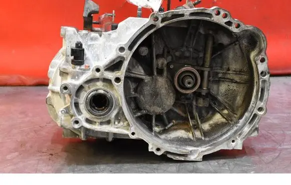 KIA Carens II Manual 6 speed gearbox 