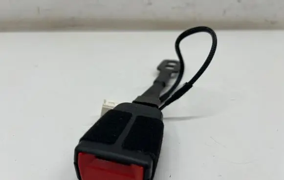 Peugeot 3008 III Front seatbelt buckle 9841281480