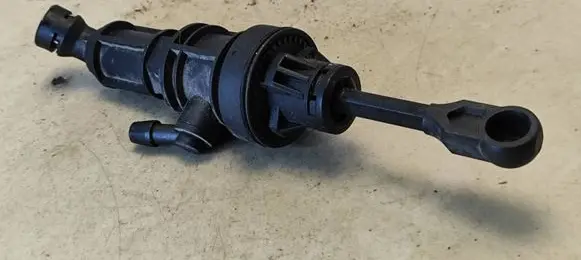 Citroen C-Crosser Clutch master cylinder