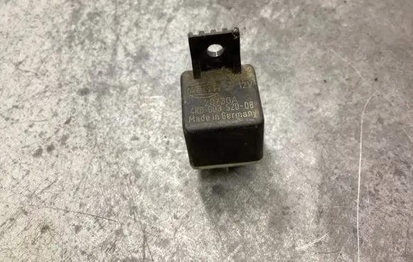 Opel Frontera A Other relay 4RD00352008