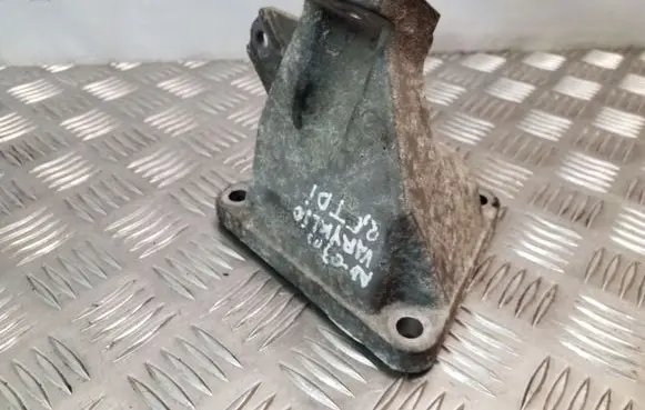 Audi A6 S6 C5 4B Engine mounting bracket 4B0199308E