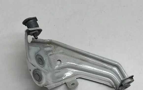 BMW X3 G01 Fender mounting bracket 7400219