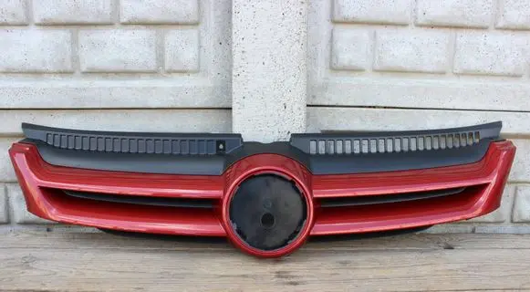 Volkswagen Golf Plus Front grill 5M0853655 5M0853651