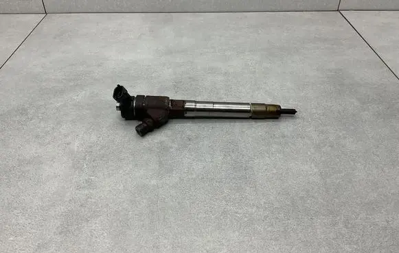 Jeep Grand Cherokee Fuel injector 35062015F 0445110523