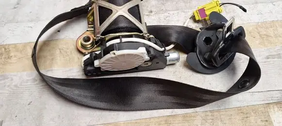 Volkswagen PASSAT B6 Front seatbelt 3C1857706F 33046824