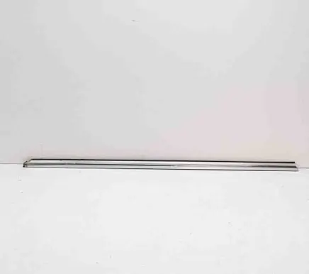 Mercedes-Benz E A207 Front door glass trim molding 