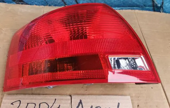 Audi A4 S4 B7 8E 8H Rear/tail lights 11B184 TYC11B184