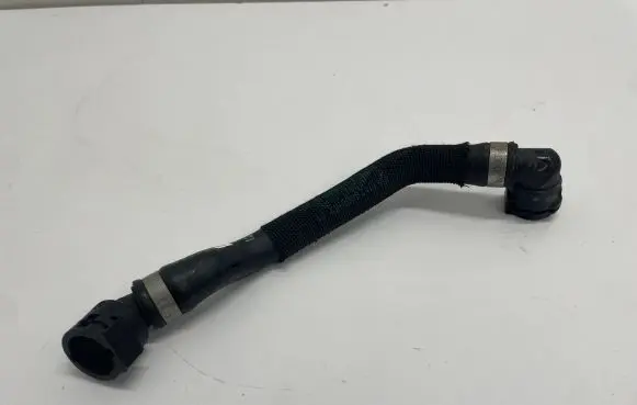 BMW 5 G30 G31 Engine coolant pipe/hose 8377671
