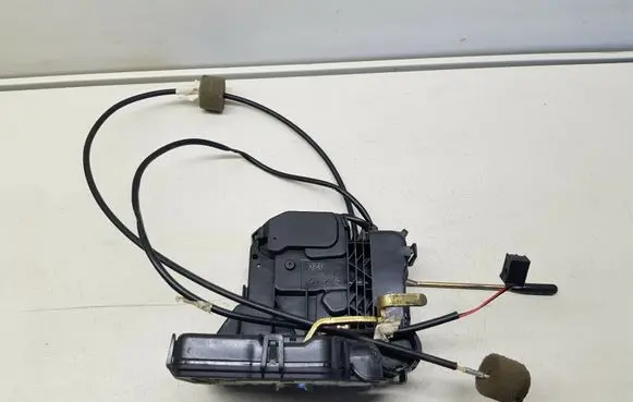Mercedes-Benz CLK A209 C209 Front door lock 004137112633 nr6233