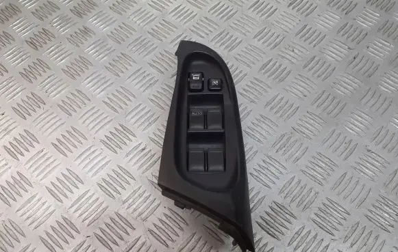 Nissan Almera N16 Electric window control switch 80961-BM510