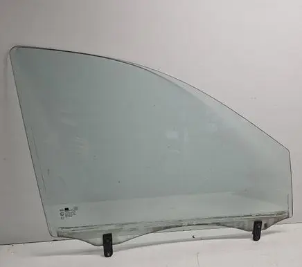 KIA Sorento Front door window glass four-door