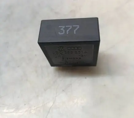 Volkswagen Golf IV Other relay 4B0955531A 72WA401 A200700