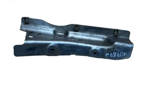 BMW 5 F10 F11 Heat shield in engine bay 51487185203 7185203 24640010