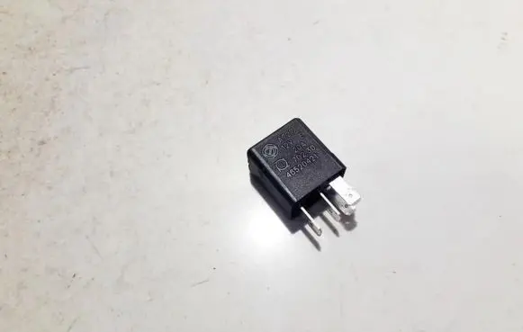 Fiat Punto (188) Other relay 46520421 702.30