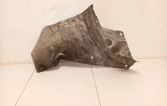 Mercedes-Benz E W212 Heat shield in engine bay A2126820271