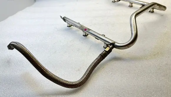 Mercedes-Benz CLK A209 C209 Fuel main line pipe 0280151080 A1110700595 151080