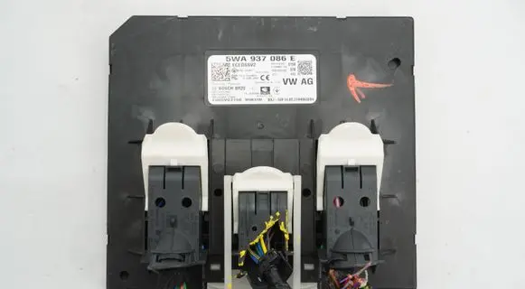 Volkswagen Golf VIII Other control units/modules 5WA937086E F005V03156
