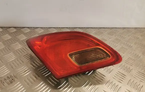 Opel Astra J Tailgate rear/tail lights 1090098