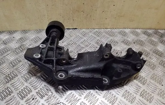 Renault Trafic II (X83) Generator/alternator bracket 117103585R
