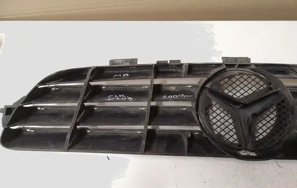 Mercedes-Benz CLK A209 C209 Front bumper upper radiator grill
