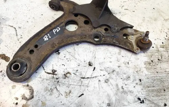 Volkswagen Polo III 6N 6N2 6NF Front lower control arm/wishbone