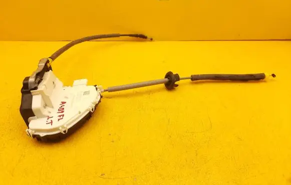 Audi A4 S4 B9 8W Rear door lock 8X0839015G