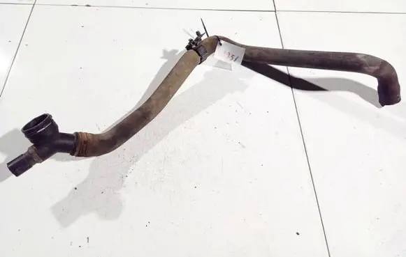 Volkswagen Golf V Engine coolant pipe/hose