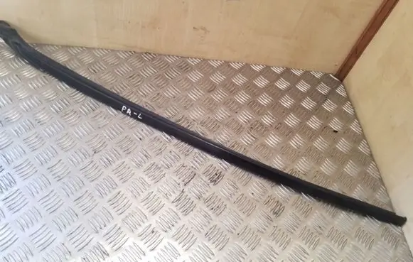 Toyota Avensis Verso Windshield trim