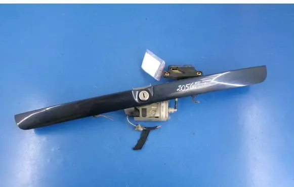 Audi A4 S4 B5 8D Tailgate/trunk/boot exterior handle 8D5827576B