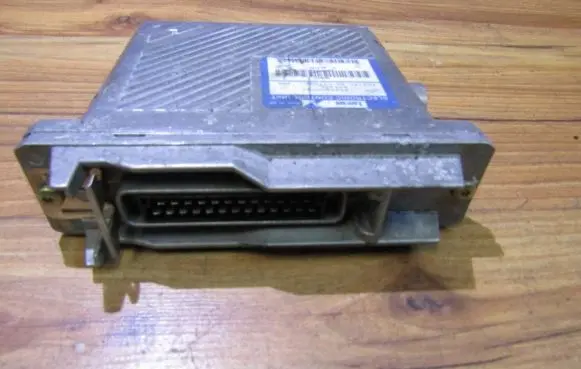 Fiat Bravo - Brava Engine control unit/module r04080003j 80537L