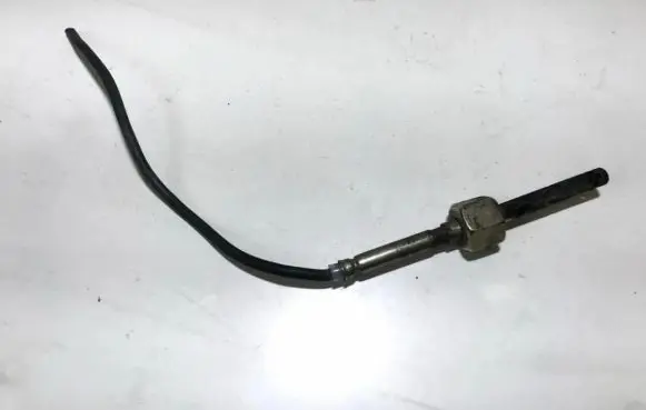 Mercedes-Benz ML W166 Exhaust gas temperature sensor a0009053905 ht0002