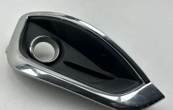 Chrysler Pacifica Front fog light trim/grill 68229006AA 65620K T4995