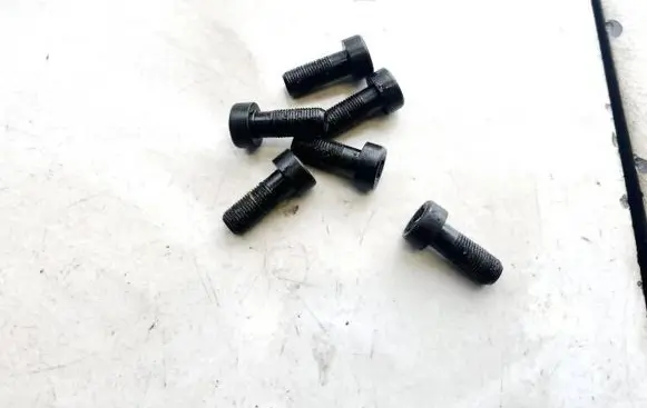 Hyundai i30 Nuts/bolts 