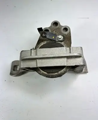 Ford Focus Engine mount bracket