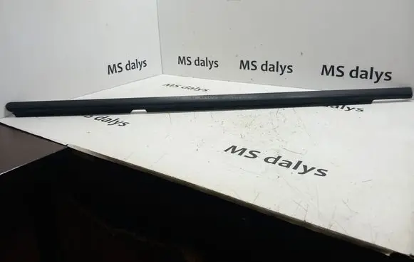 Mercedes-Benz ML W164 Rear door glass trim molding A1646902180 1646902180
