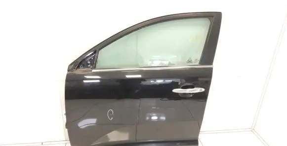 KIA Sportage Front door