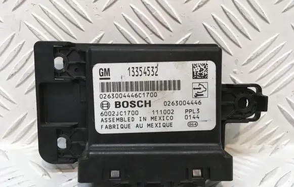 Opel Insignia A Parking PDC control unit/module 13354532