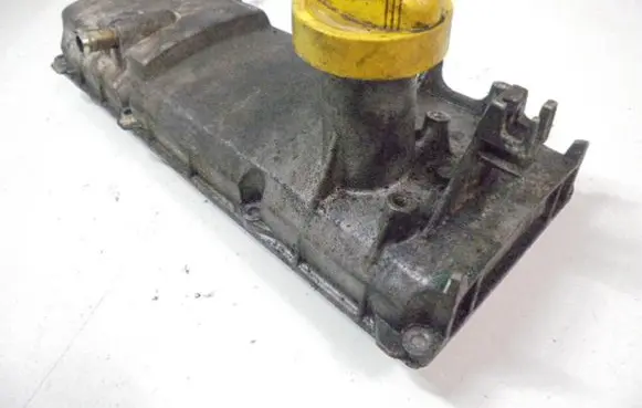 Renault Clio II Rocker cam cover 273692