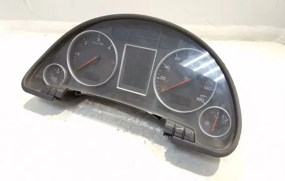 Audi A4 S4 B6 8E 8H Speedometer (instrument cluster) 0263626153 8136400131