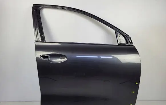 KIA Sorento Front door